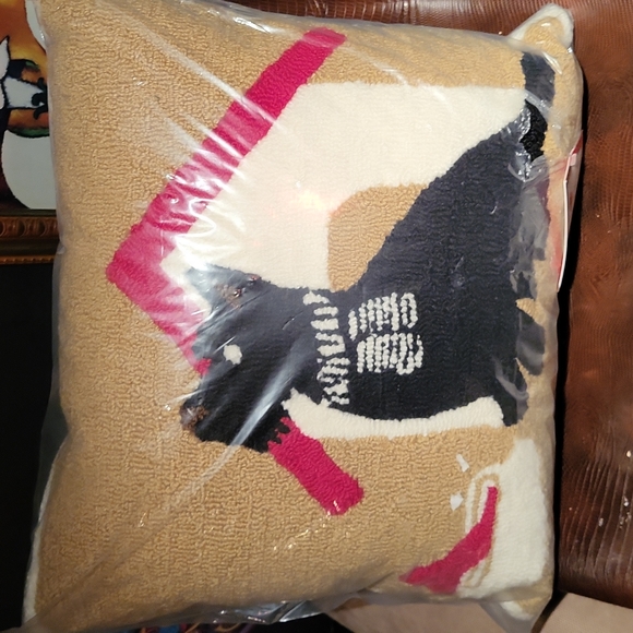 SCOTTIE  DOG DECORATIVE PILLOW With TAG - Picture 2 of 6